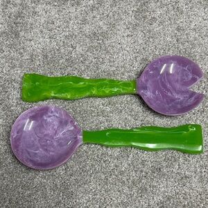 Green and Purple Salad Servers